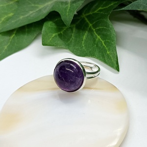 Ametiszt ásvány kaboson gyűrű  - ékszer - gyűrű - statement gyűrű - Meska.hu