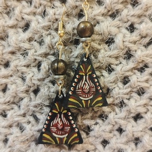 Virágos festett fülbevaló  - ékszer - fülbevaló - lógó fülbevaló - Meska.hu Virágos festett fülbevaló  - ékszer - fülbevaló - lógó fülbevaló - Meska.hu