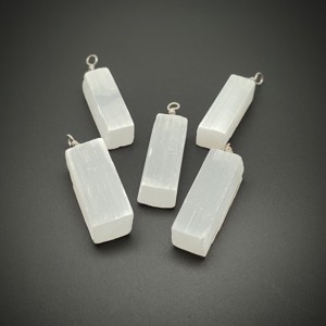 Tisztító fény szelenit hasáb medál 35x10mm, Ékszer, Nyaklánc, Medál, , MESKA